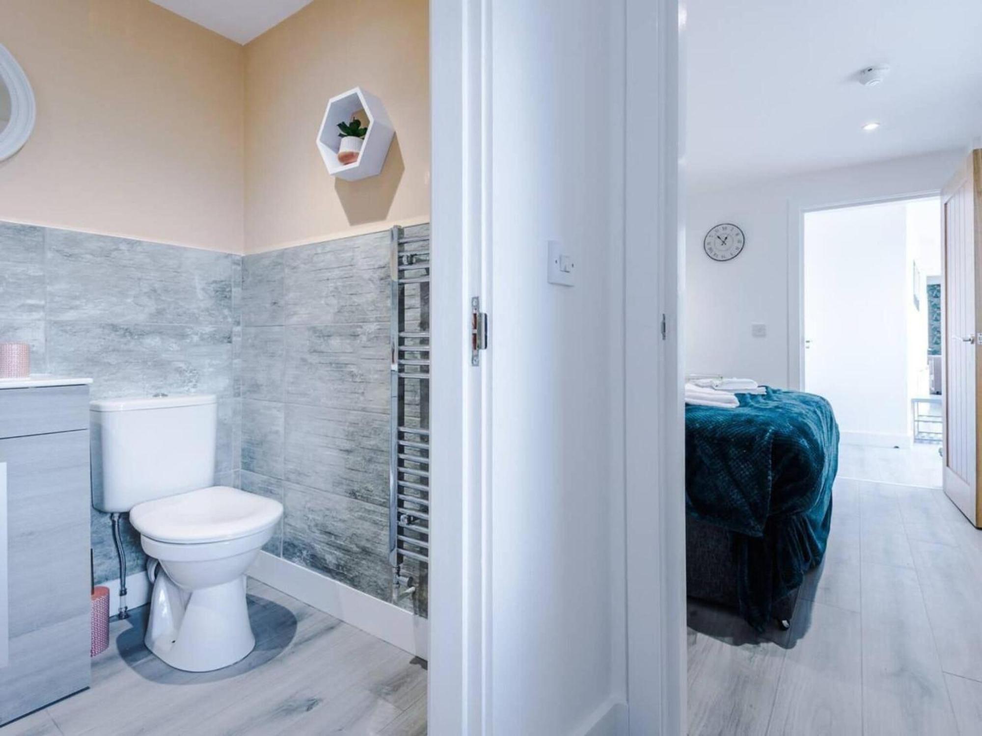 The Ecclesian Deluxe Apartments Near Trafford Centre Eccles Train Station Manchester Zewnętrze zdjęcie