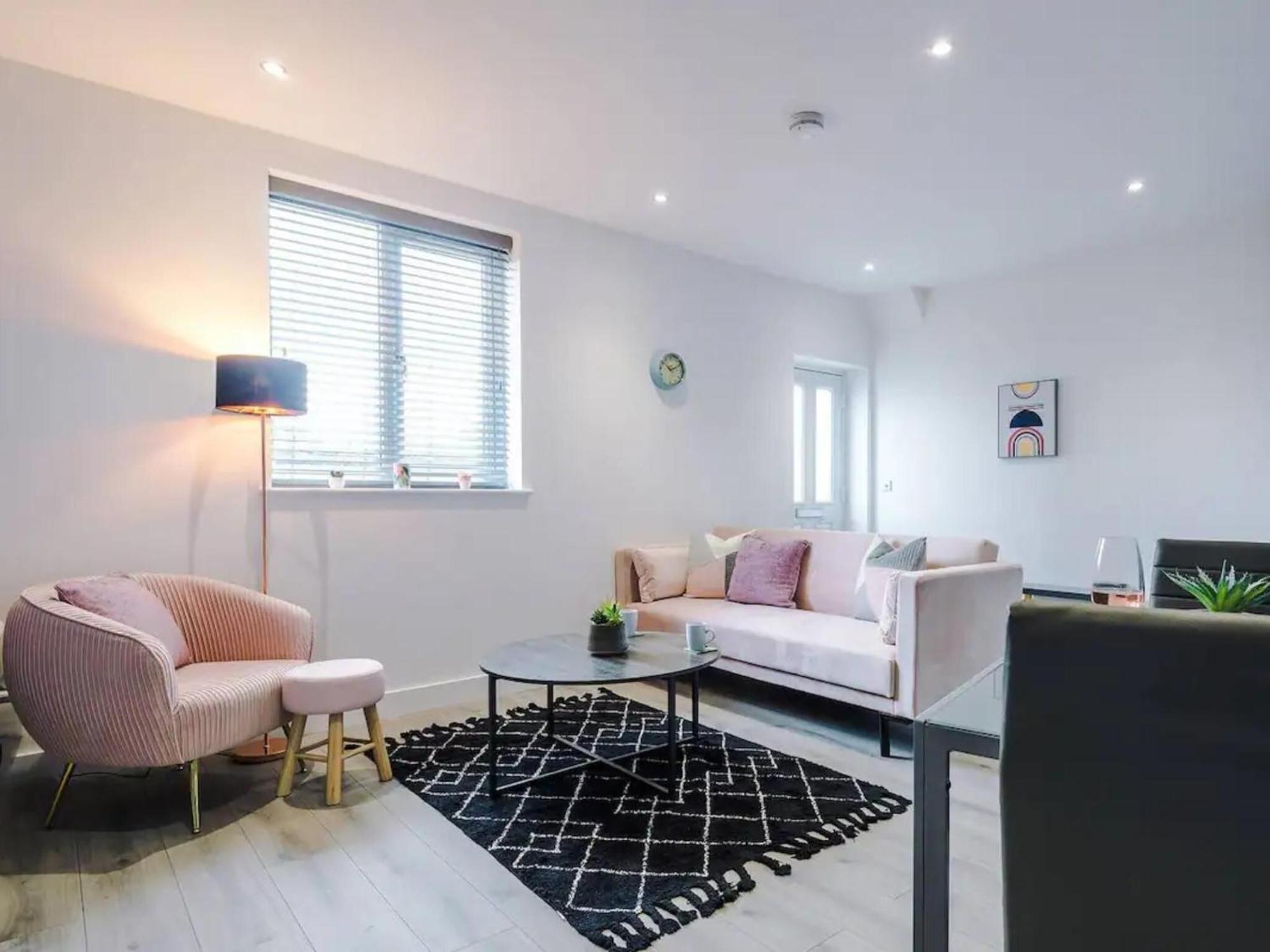 The Ecclesian Deluxe Apartments Near Trafford Centre Eccles Train Station Manchester Zewnętrze zdjęcie