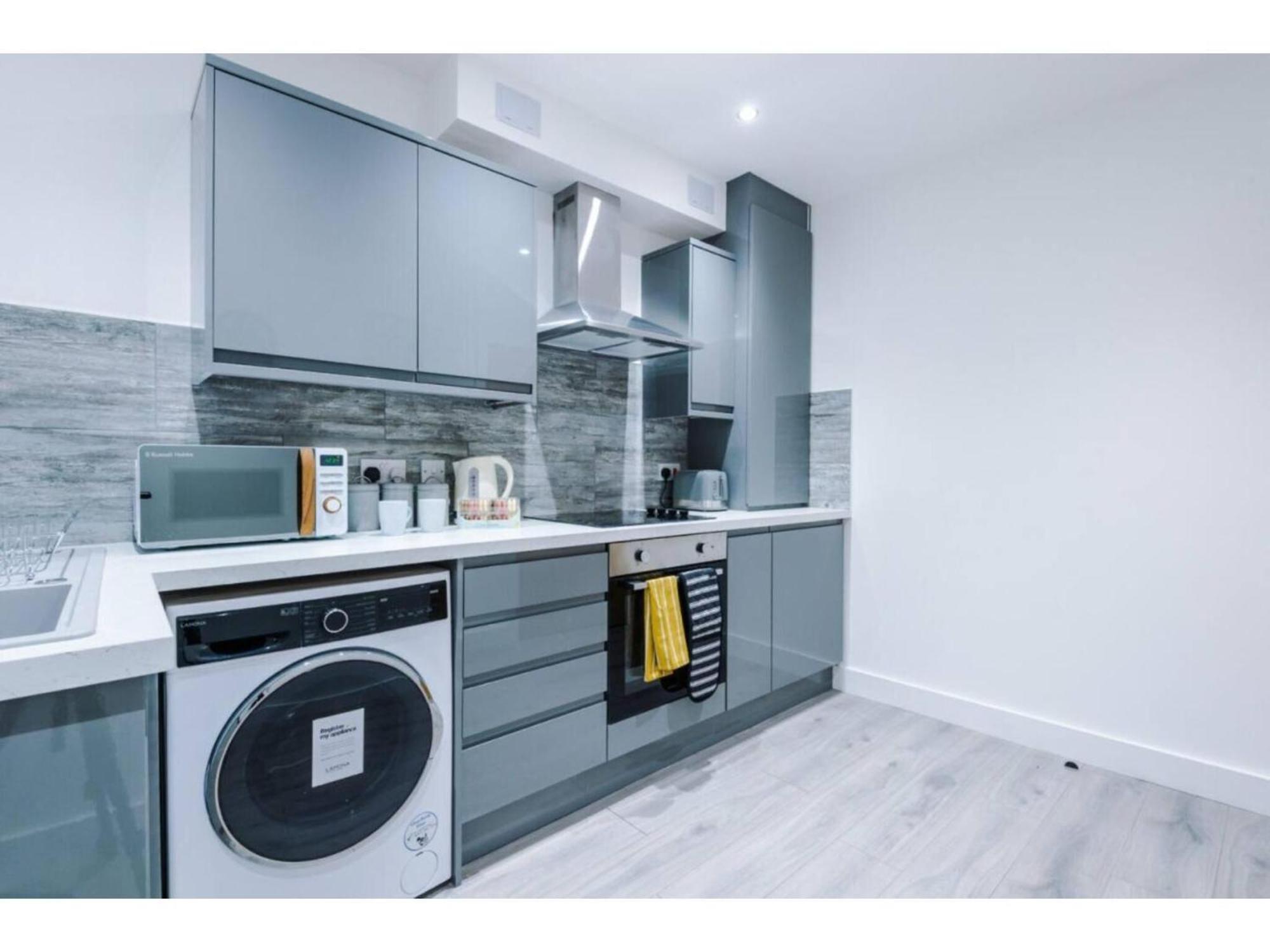 The Ecclesian Deluxe Apartments Near Trafford Centre Eccles Train Station Manchester Zewnętrze zdjęcie