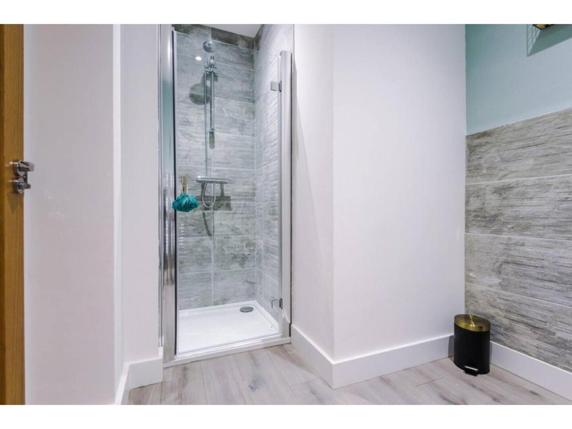 The Ecclesian Deluxe Apartments Near Trafford Centre Eccles Train Station Manchester Zewnętrze zdjęcie