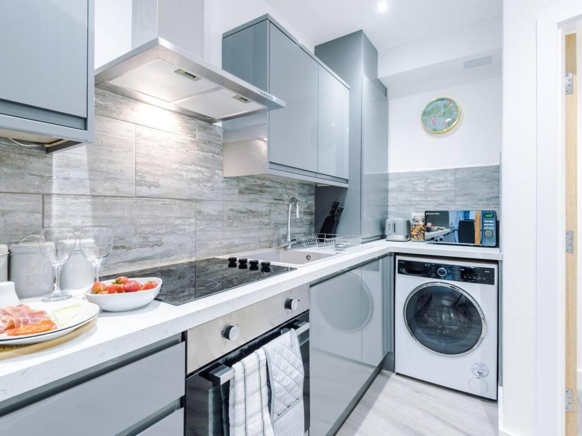 The Ecclesian Deluxe Apartments Near Trafford Centre Eccles Train Station Manchester Zewnętrze zdjęcie