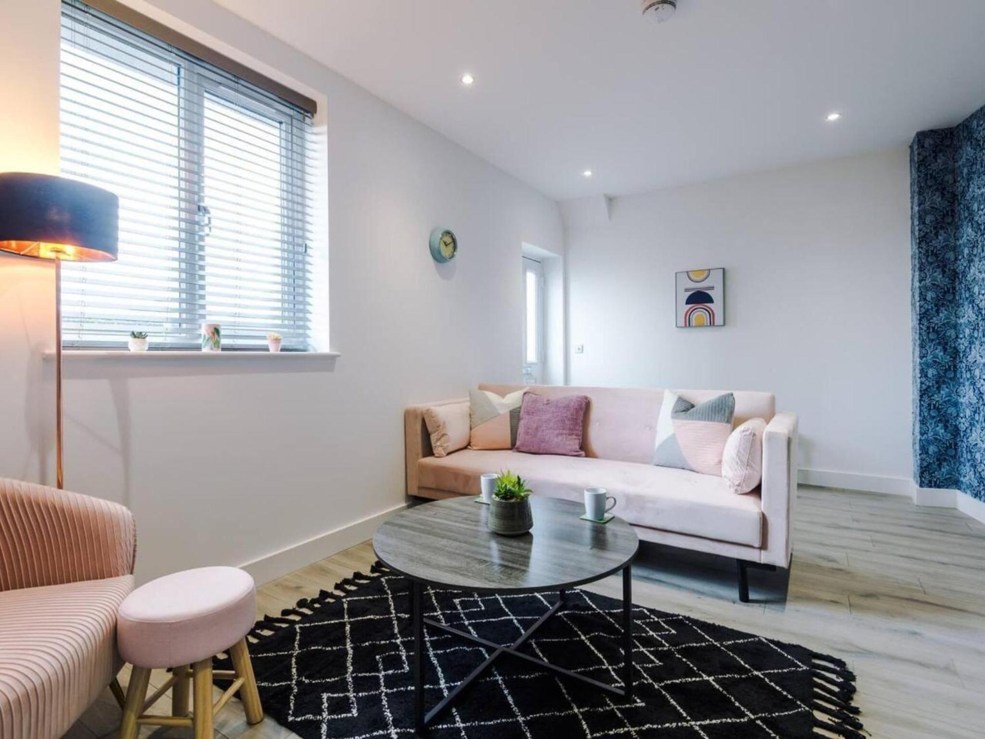 The Ecclesian Deluxe Apartments Near Trafford Centre Eccles Train Station Manchester Zewnętrze zdjęcie