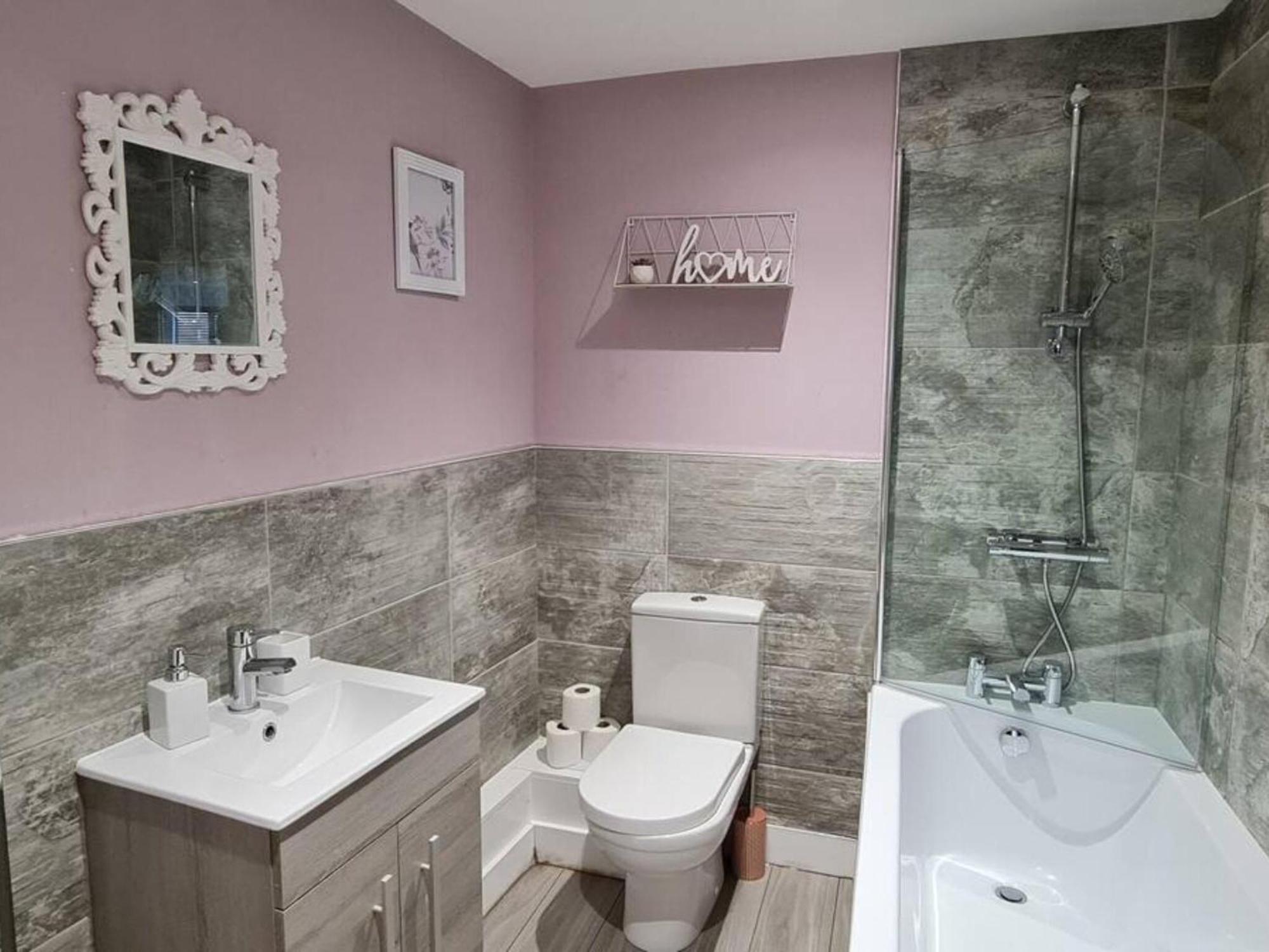 The Ecclesian Deluxe Apartments Near Trafford Centre Eccles Train Station Manchester Zewnętrze zdjęcie
