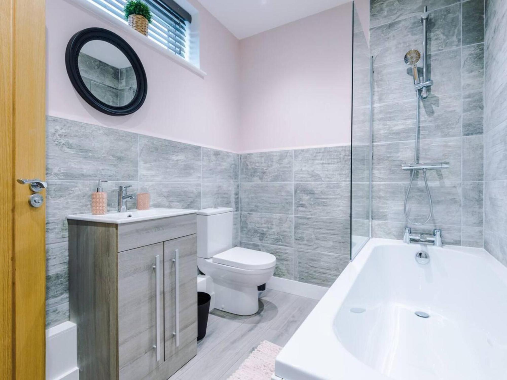 The Ecclesian Deluxe Apartments Near Trafford Centre Eccles Train Station Manchester Zewnętrze zdjęcie