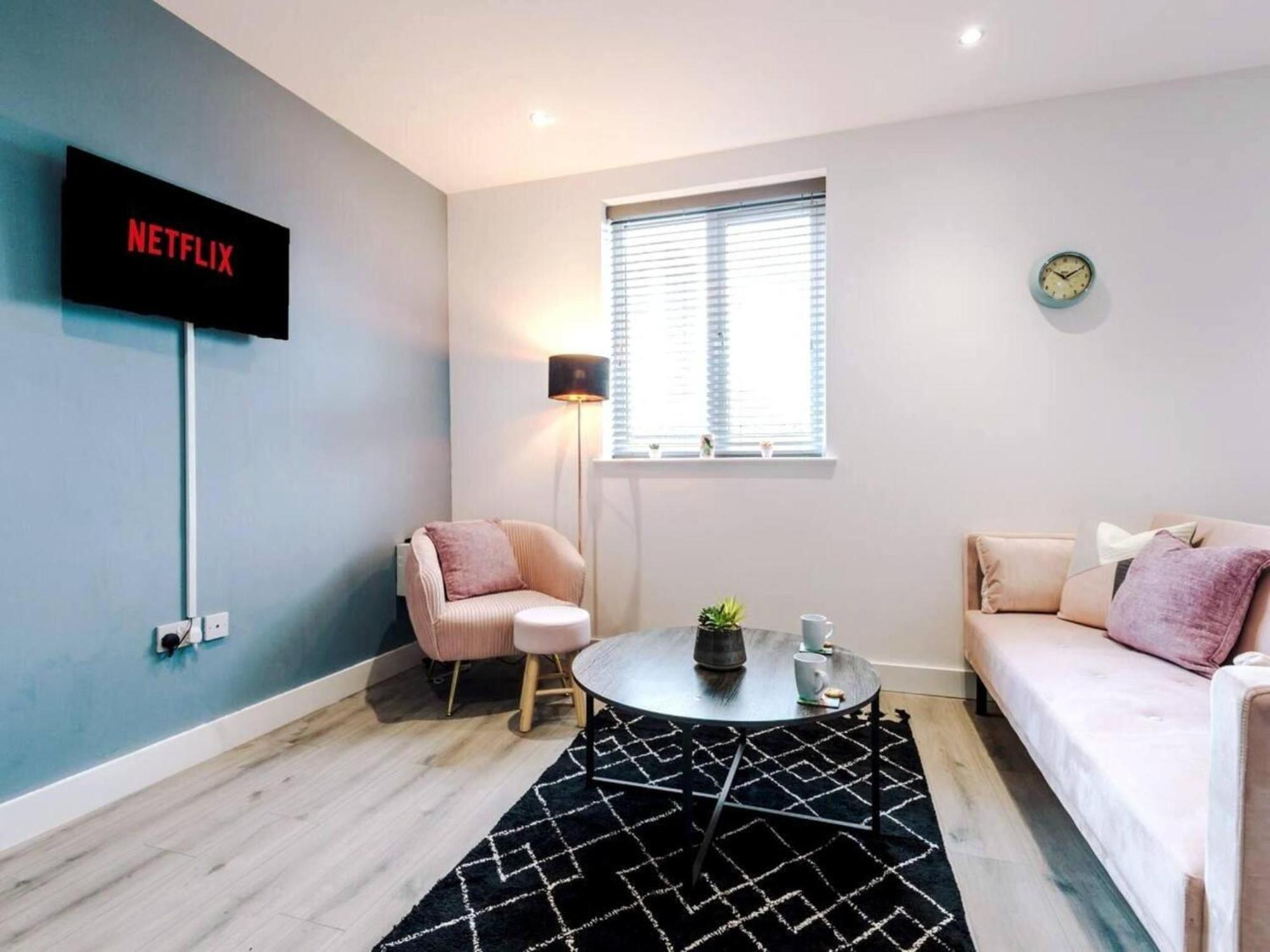 The Ecclesian Deluxe Apartments Near Trafford Centre Eccles Train Station Manchester Zewnętrze zdjęcie
